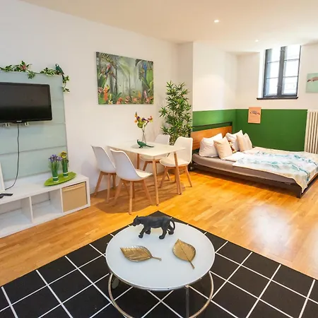 Fullhouse - - N6 Jungle - Smarttv - Nespresso Apartman *