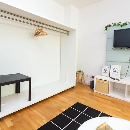公寓 Fullhouse - - N6 Jungle - Smarttv - Nespresso *