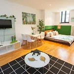 Fullhouse - - N6 Jungle - Smarttv - Nespresso 公寓 *